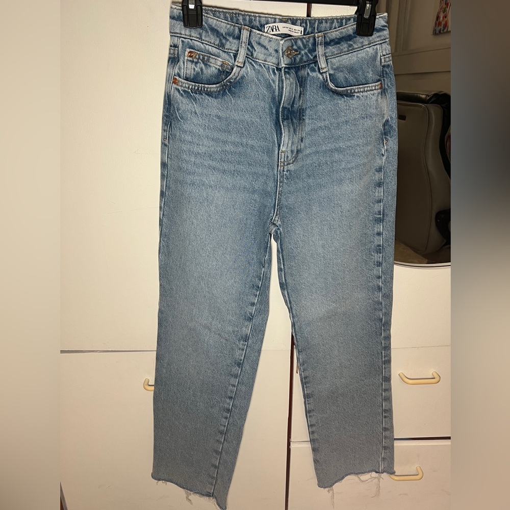 Zara Women’s Classic Blue Denim Jeans